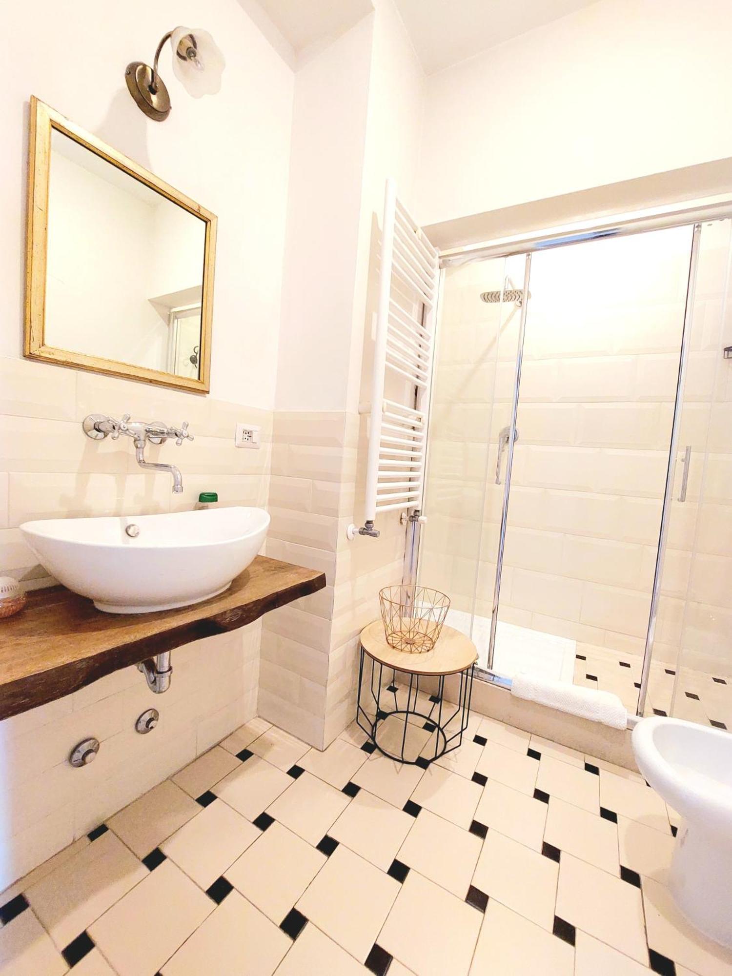 רומא Vanity Apartment - 4 Bedrooms With 4 Bathrooms - Ac & Wifi מראה חיצוני תמונה
